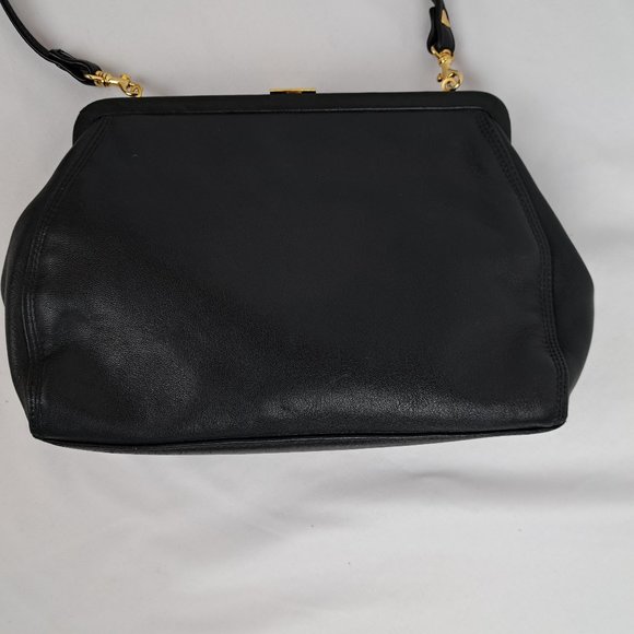 Liz Claiborne Leather Co Black Snap Crossbody Clutch Satchel Shape - Picture 2 of 16